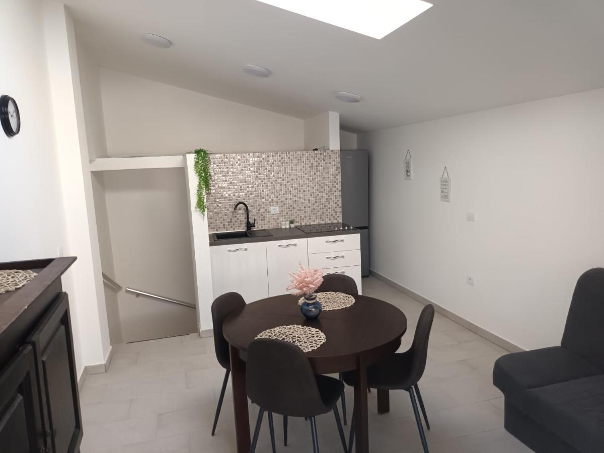Apartment Penthouse & Apartment Studio Franci Pag Town Exterior foto